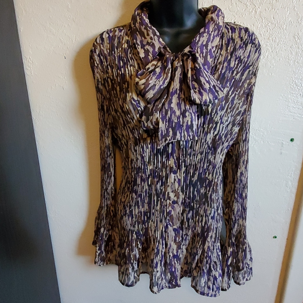 CJBanks long sleeve button down blouse A11